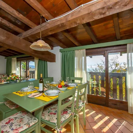 Liano Rosa - View Lake & Parking - Happy Rentals Apartment